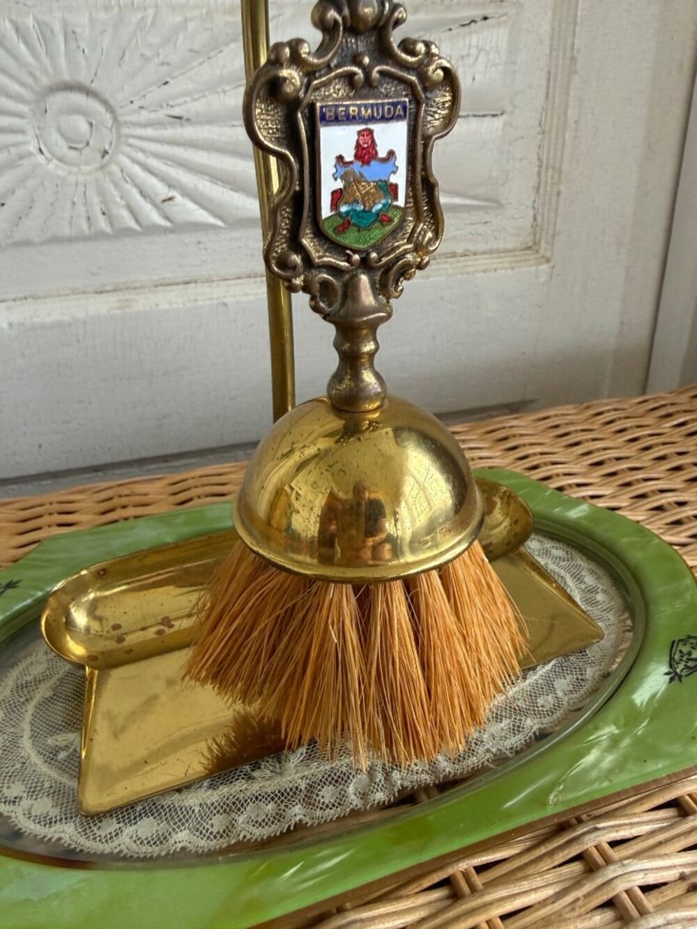 Vintage 50's Brass Silent Butler Crumb Catcher Peerage England Bermuda Souvenir - Picture 2 of 9